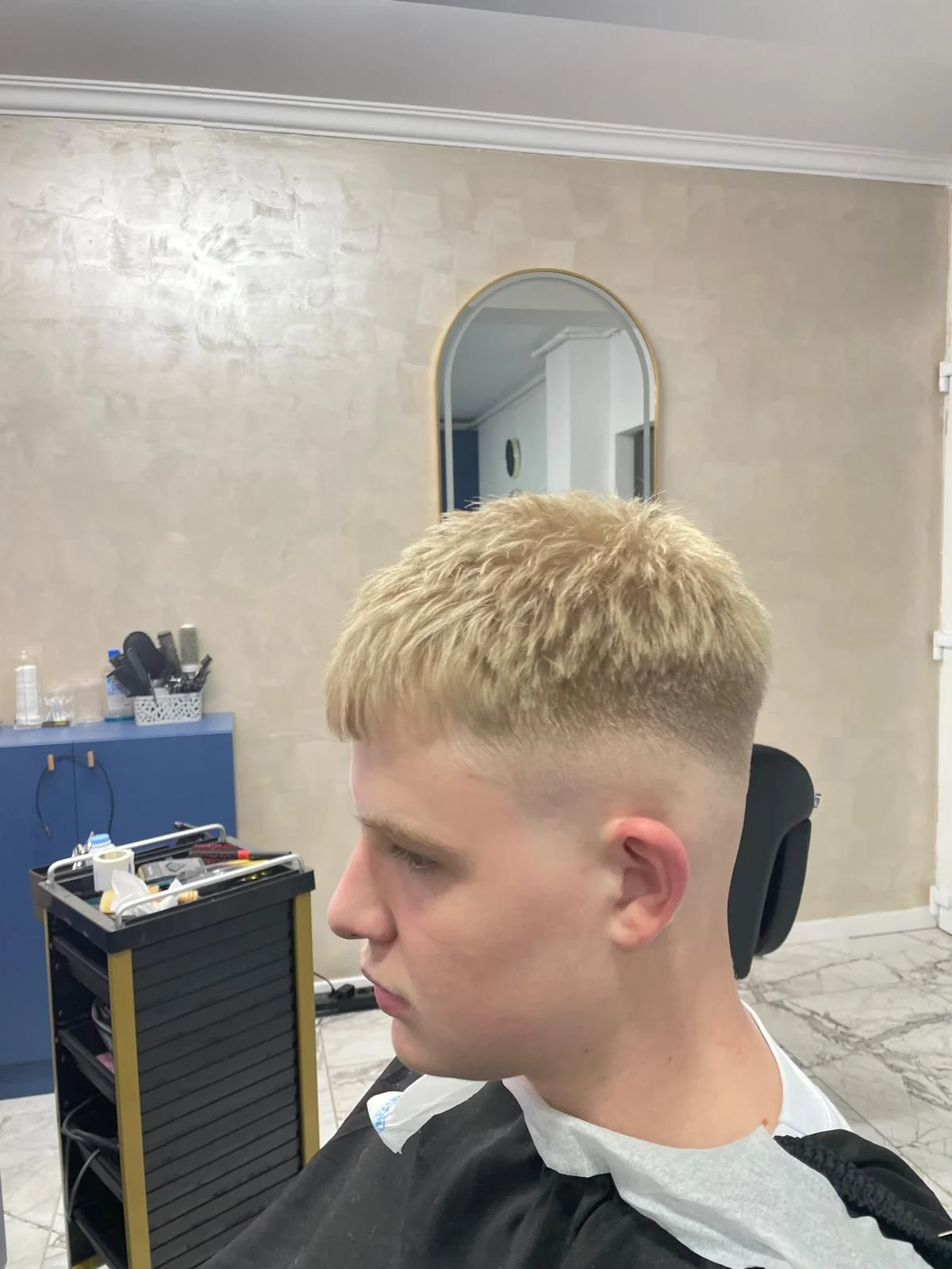 Servicii de frizerie si barber in Cluj Napoca - Absolute Beauty by Rls - Absolute Beauty - Salon de infrumusetare Cluj Napoca