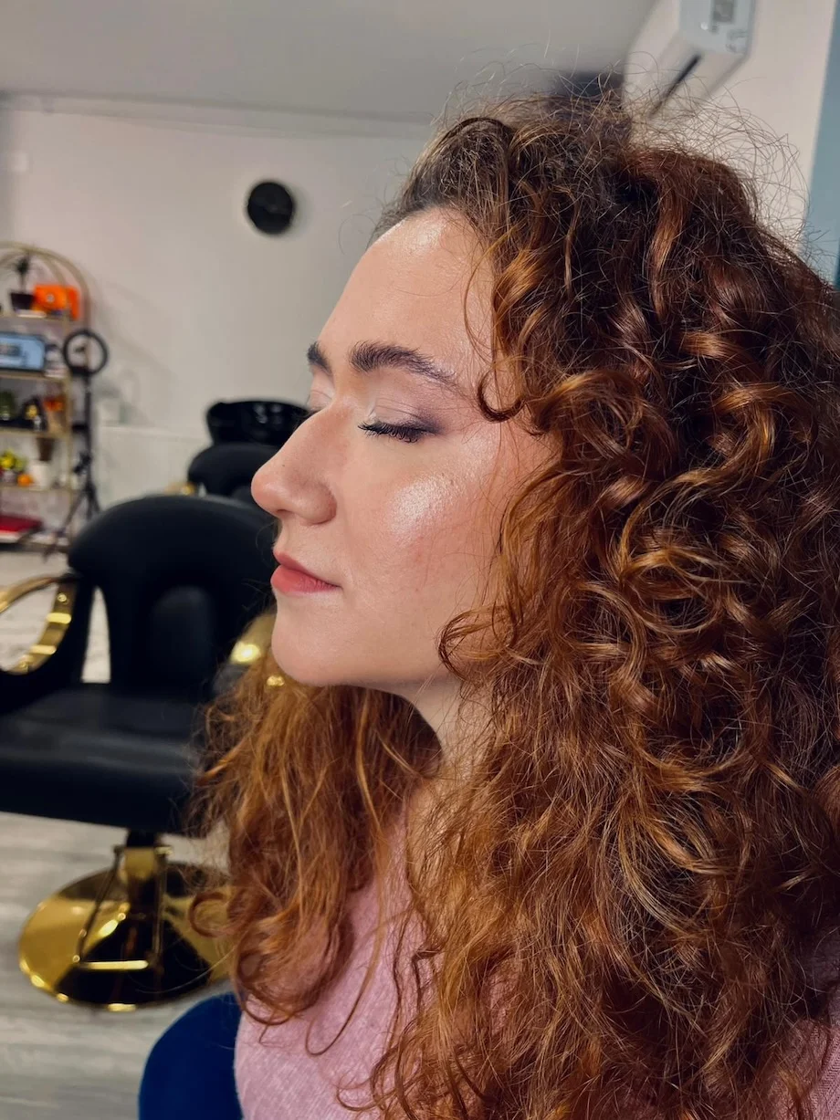 Machiaj profesional, machiaj zi, machiaj seara, machiaj nunta, machiar botez, machiaj foto in Cluj Napoca - Absolute Beauty - Salon de infrumusetare Cluj Napoca