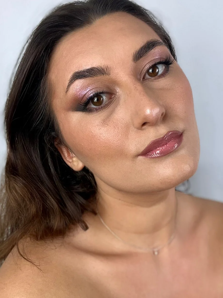 Machiaj profesional, machiaj zi, machiaj seara, machiaj nunta, machiar botez, machiaj foto in Cluj Napoca - Absolute Beauty - Salon de infrumusetare Cluj Napoca