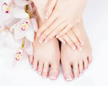 Manichiura semipermanenta la Absolute Beauty Cluj Napoca