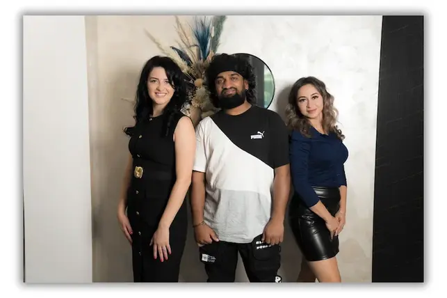 Absolute Beauty din Cluj Napoca, servicii de mani, pedi, gene, frizerie, coafor, cosmetică și machiaj