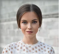 Recenzie clienta pentru manichiura la Absolute Beauty Cluj Napoca